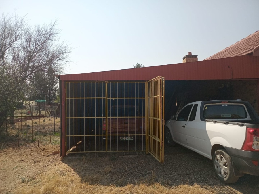 4 Bedroom Property for Sale in Bloemhof North West